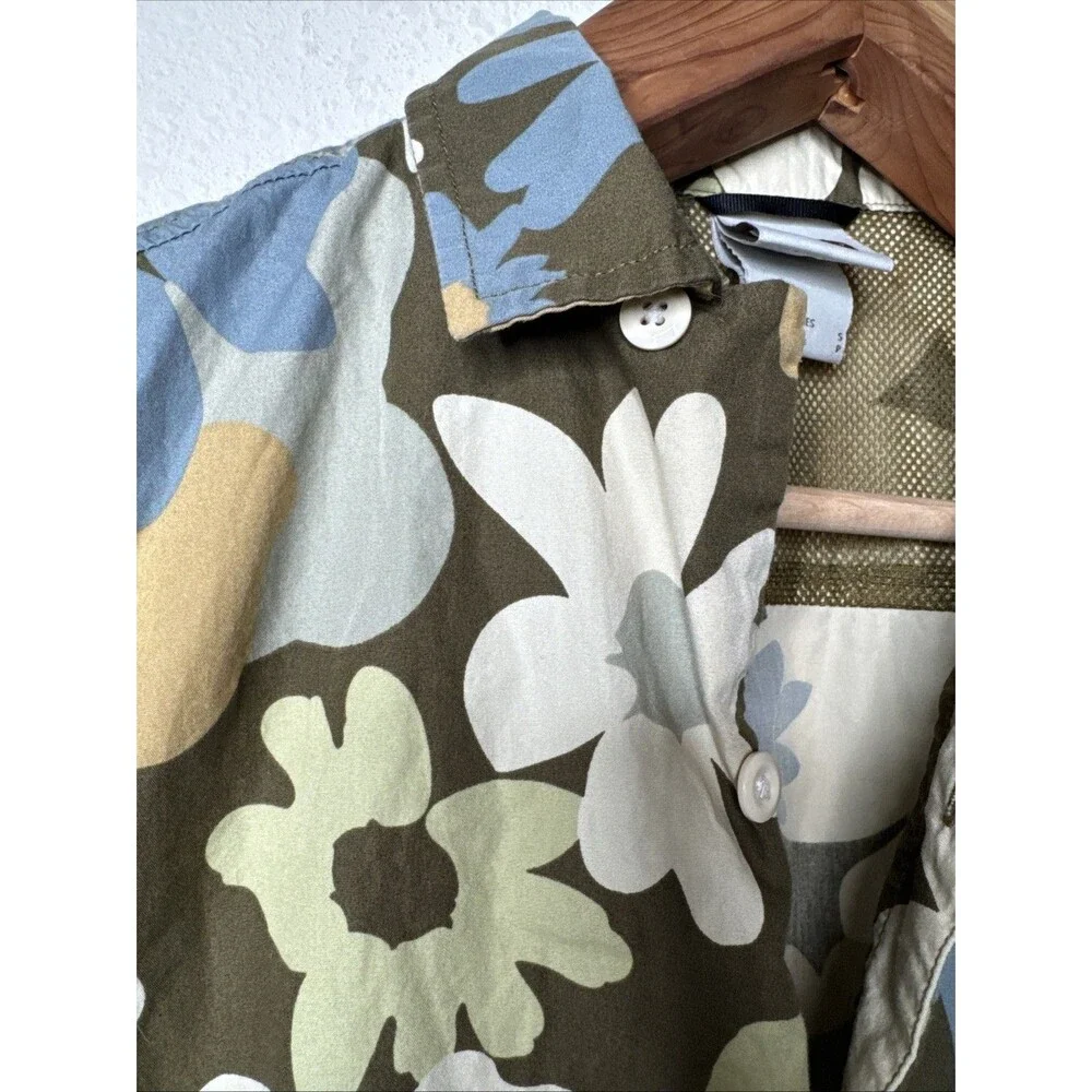 The North Face Valley Easy Camp Shirt Loop Collar Men’s Small Floral Print Flaw